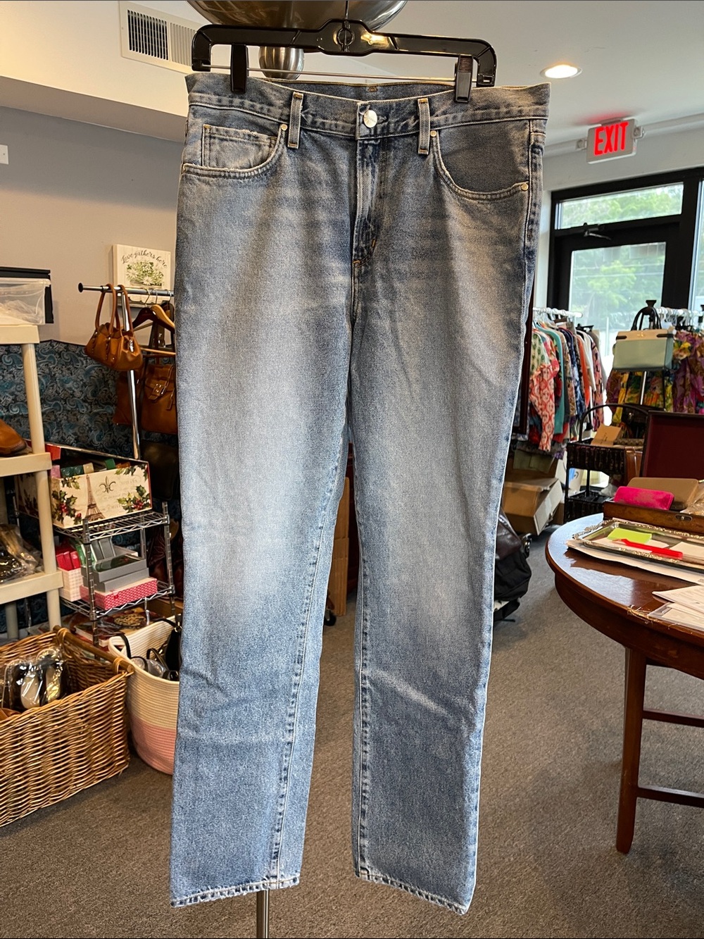 Goldsign Classic Light Wash Men’s Jeans - Straight Leg size 29x32